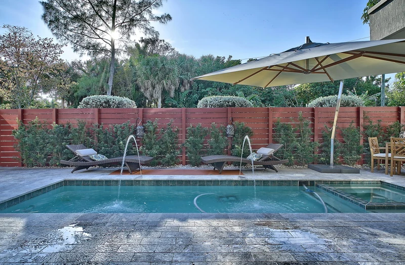 Bowles Residence — photo 16