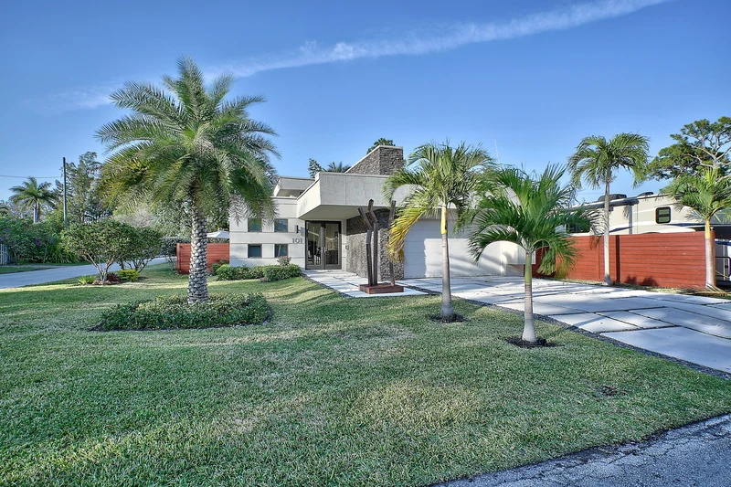 Bowles Residence — photo 21
