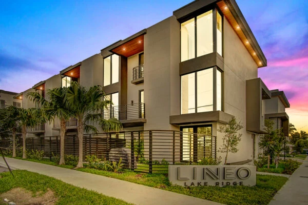 Lineo at Lake Ridge — 1140 North Victoria Park Road, Fort Lauderdale, Florida